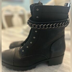 Black Leather Chain-Embellished Women's Boots